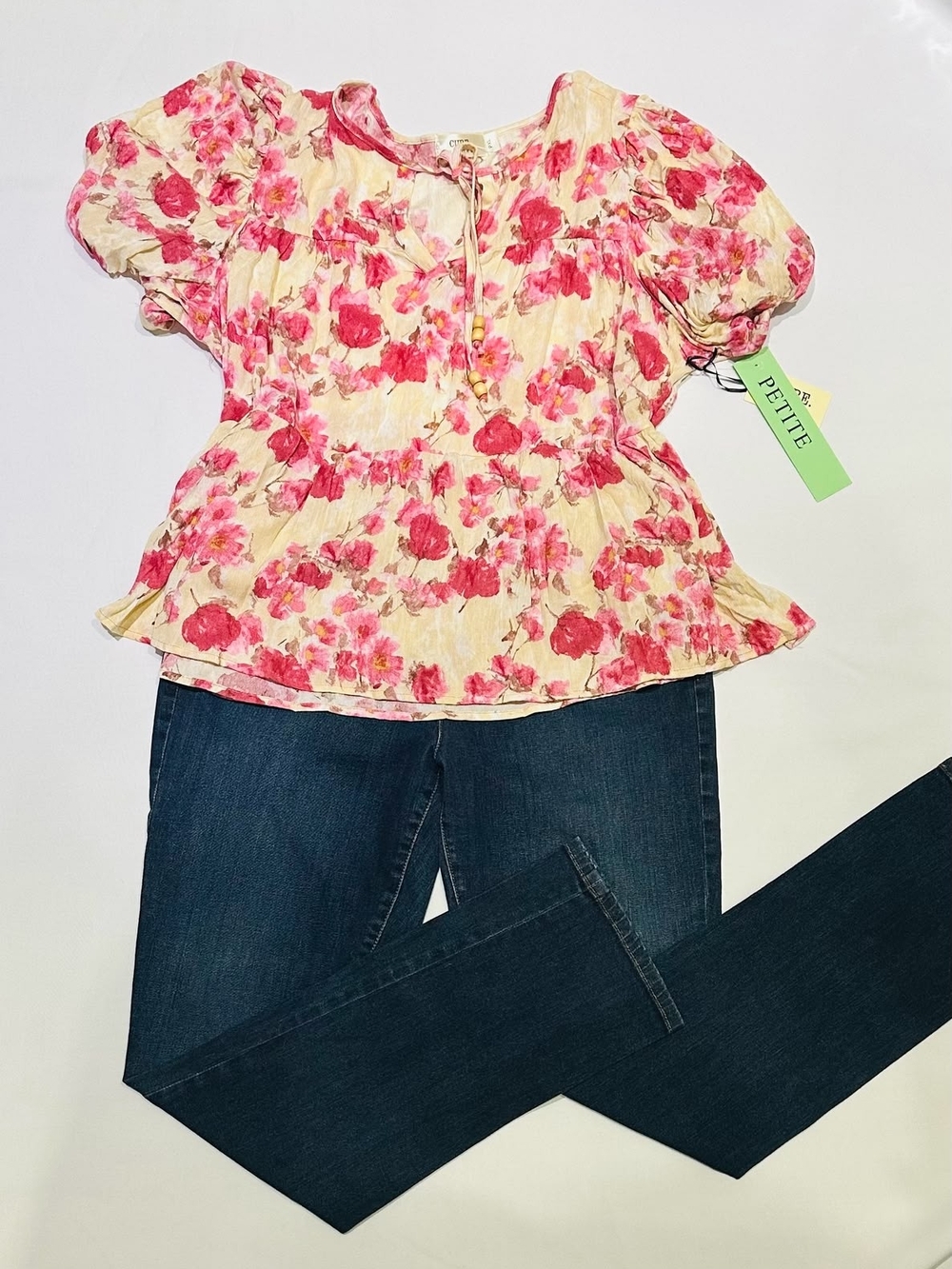 NWT Cute Floral Tie-Front Peplum Top - Pink/Cream